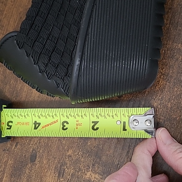 Baretraps Ulricka black basketweave wedges size 8.5 - Picture 10 of 10